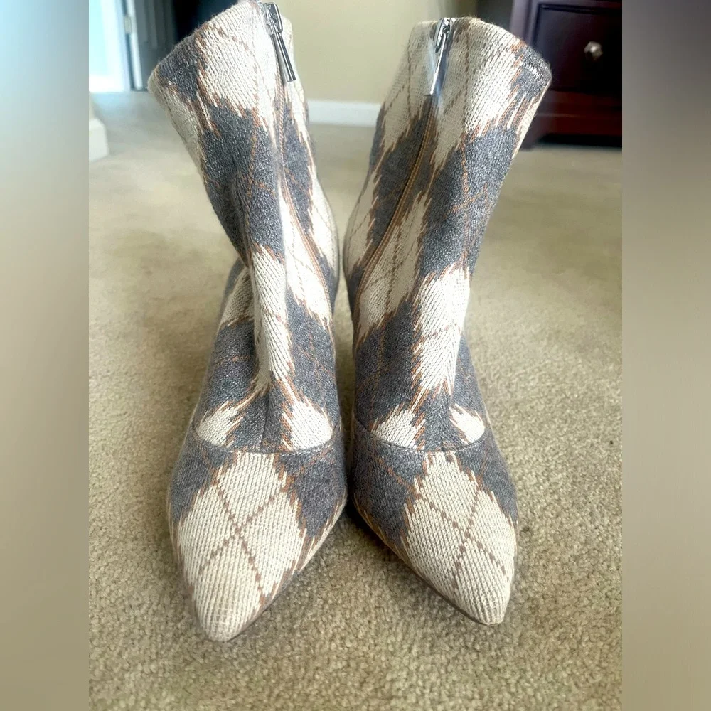 Jessica Simpson Argyle Zip Up Booties - Picture 1 of 5